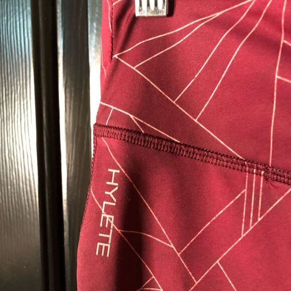 Hylete Motiv II Vent Leggings Size XL Marble Burgundy - Picture 3 of 9